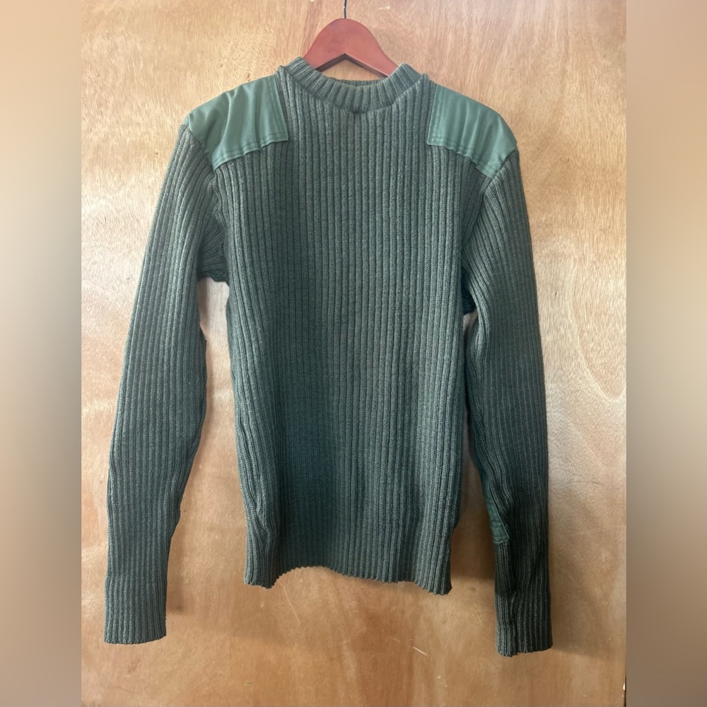 US Military style sweater olive drab green size medium